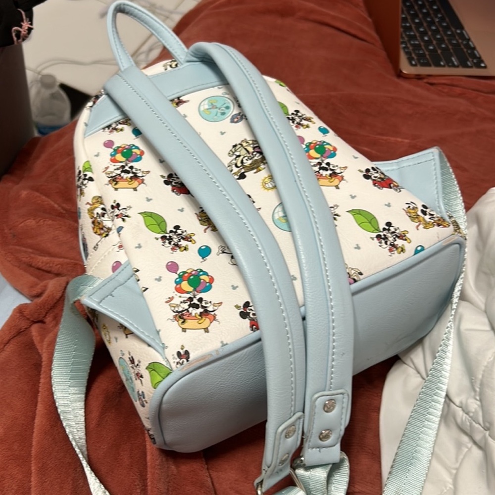 Mickey and minnie loungefly backpack